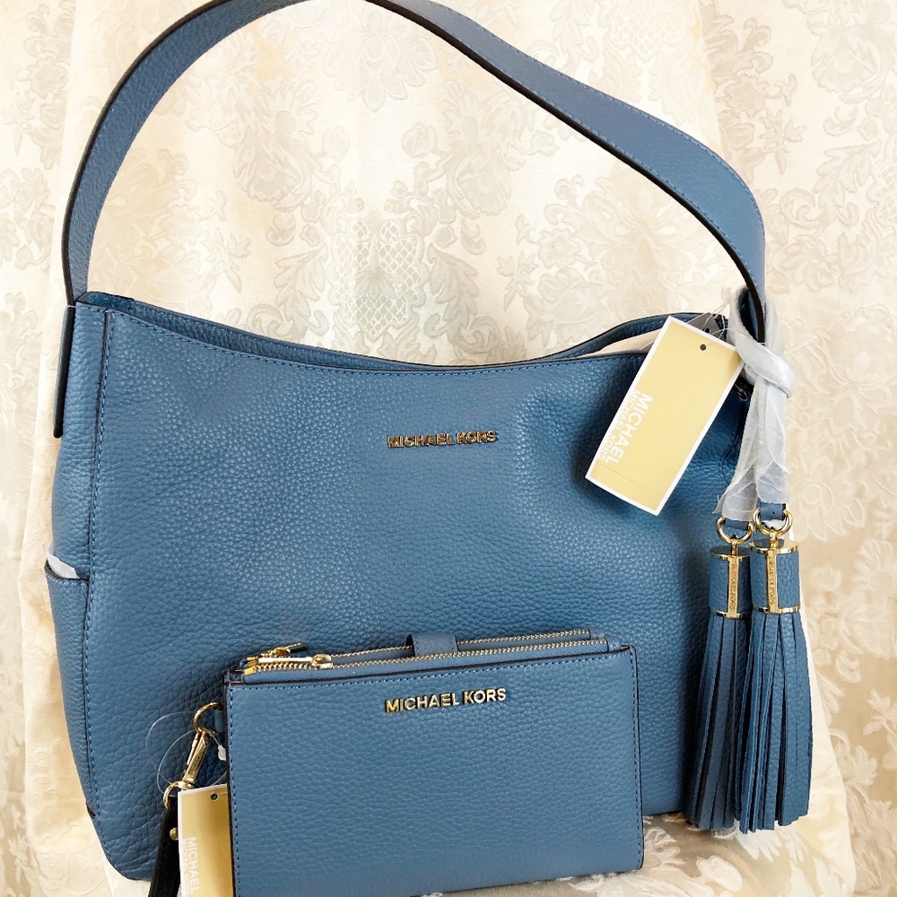 Authentic Michael Kors Handbag and wallet set